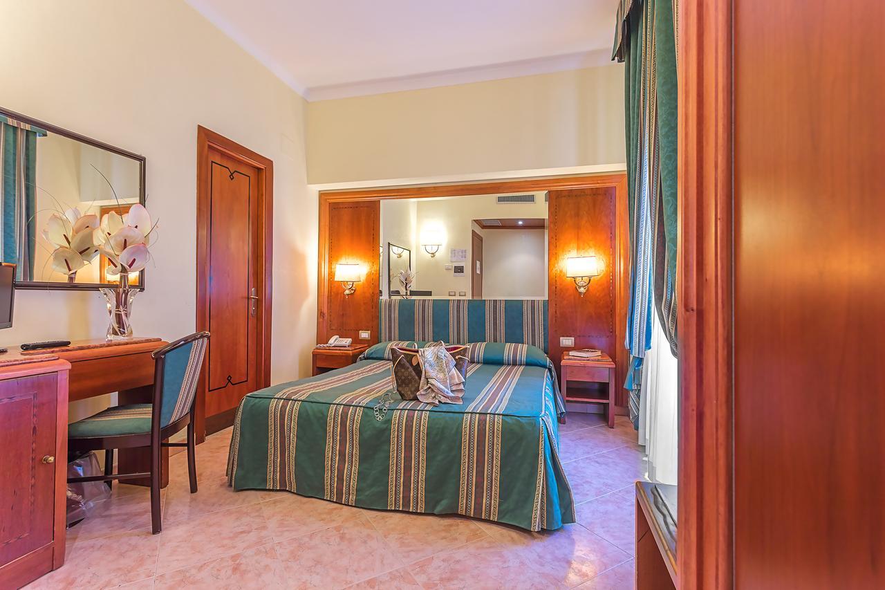 Raeli Hotel Siracusa Roma Exterior foto