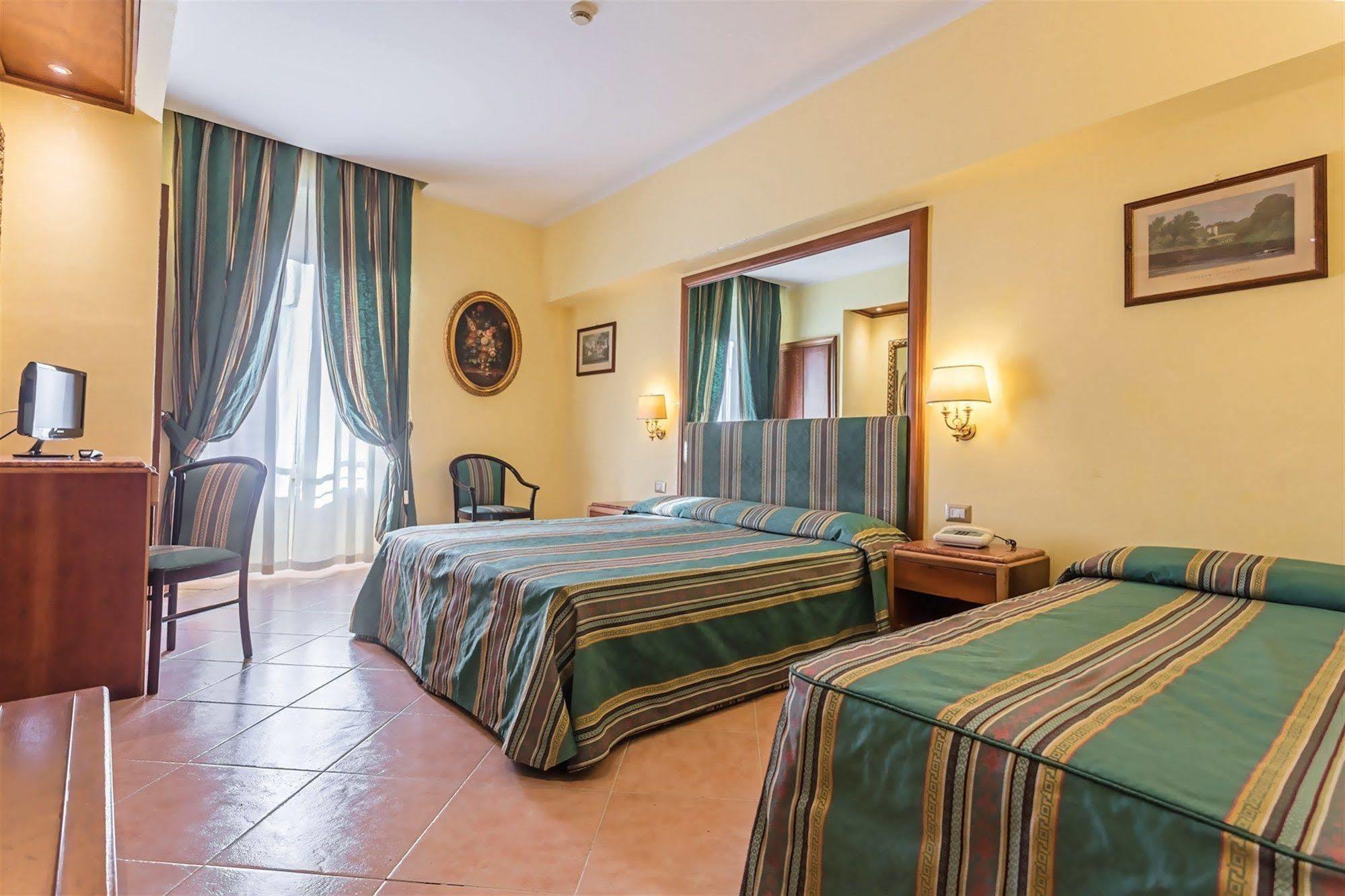 Raeli Hotel Siracusa Roma Exterior foto