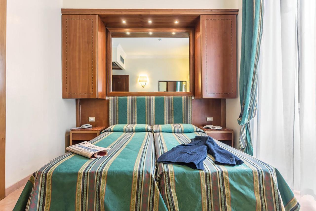 Raeli Hotel Siracusa Roma Exterior foto